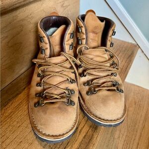 Danner Mountain Light Waterbuck Waterproof Hiking Boots US M 8.5